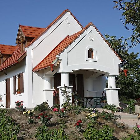 הוילה Lesencetomaj Casa Beata מראה חיצוני תמונה