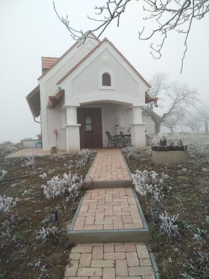 הוילה Lesencetomaj Casa Beata מראה חיצוני תמונה
