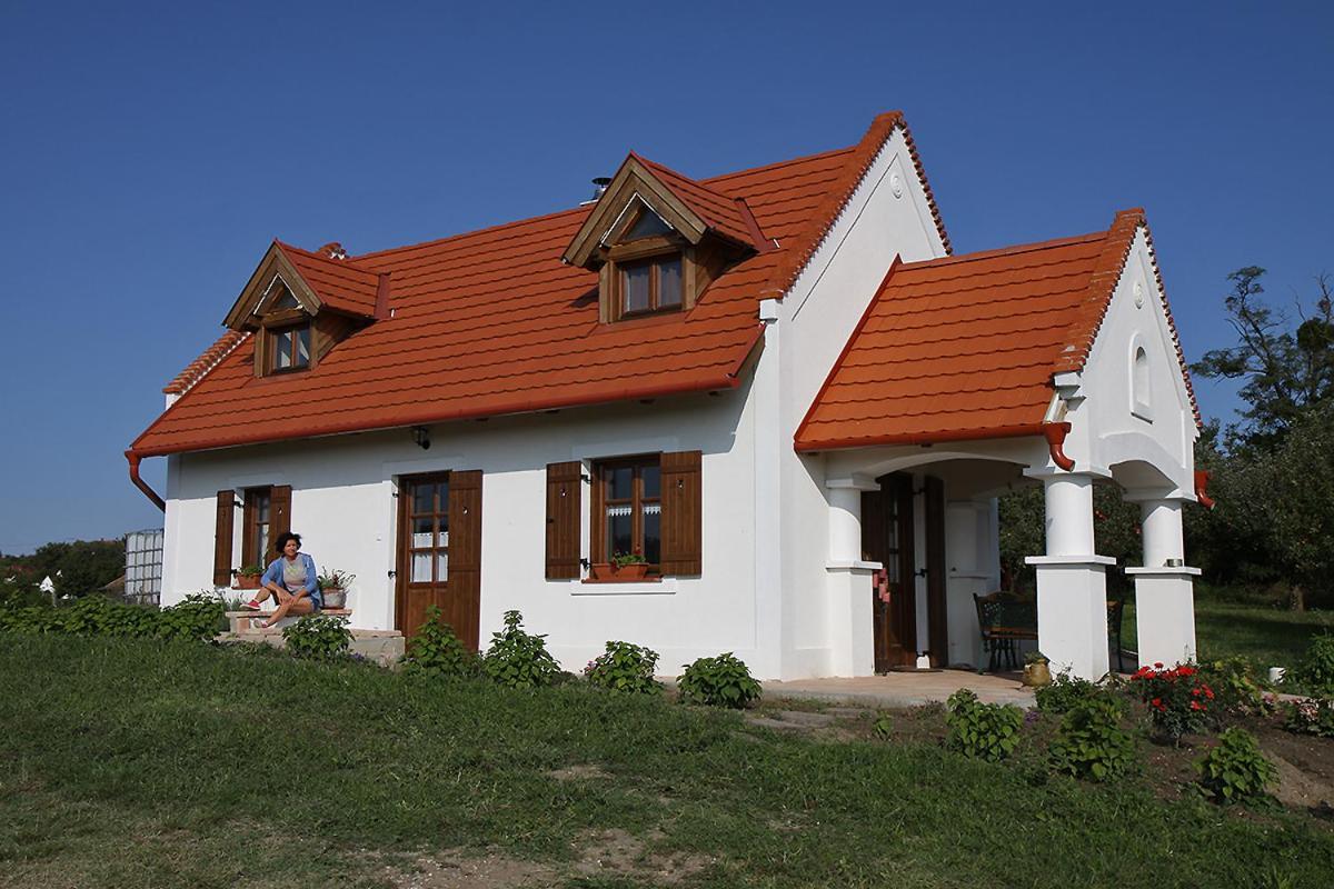 הוילה Lesencetomaj Casa Beata מראה חיצוני תמונה